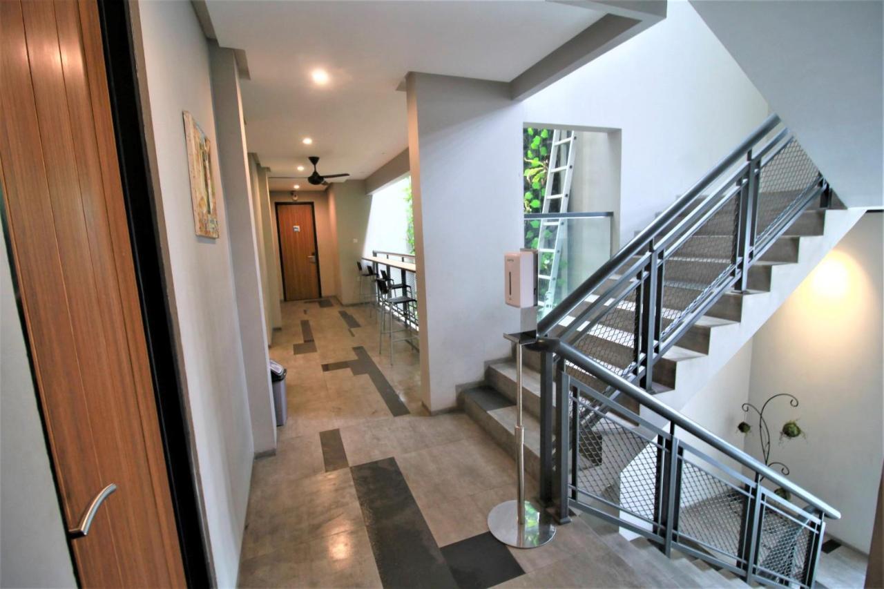 Bale Resident Hostel Jakarta Exterior photo